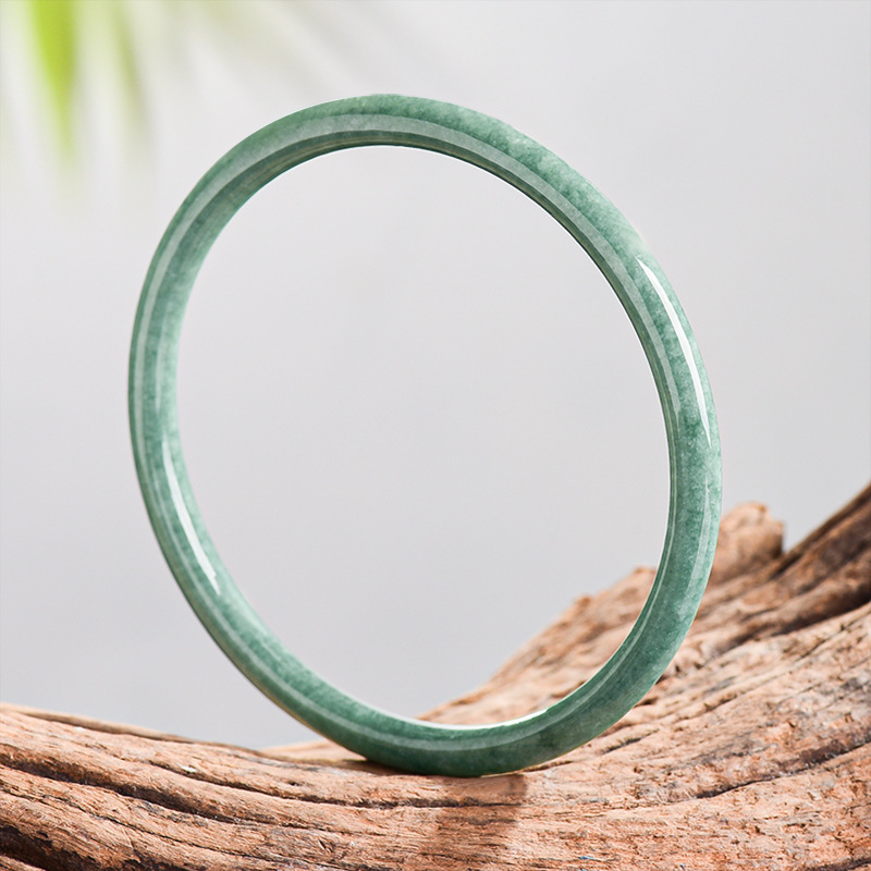 Women Accessories For Gift - กำไลหยกพม่าแท้ สร้อยข้อมือหยกแท้ เครื่องประดับดีไซเนอร์ แกะสลักจากอัญมณี เครื่องรางนำโชค แฟชั่นวินเทจ