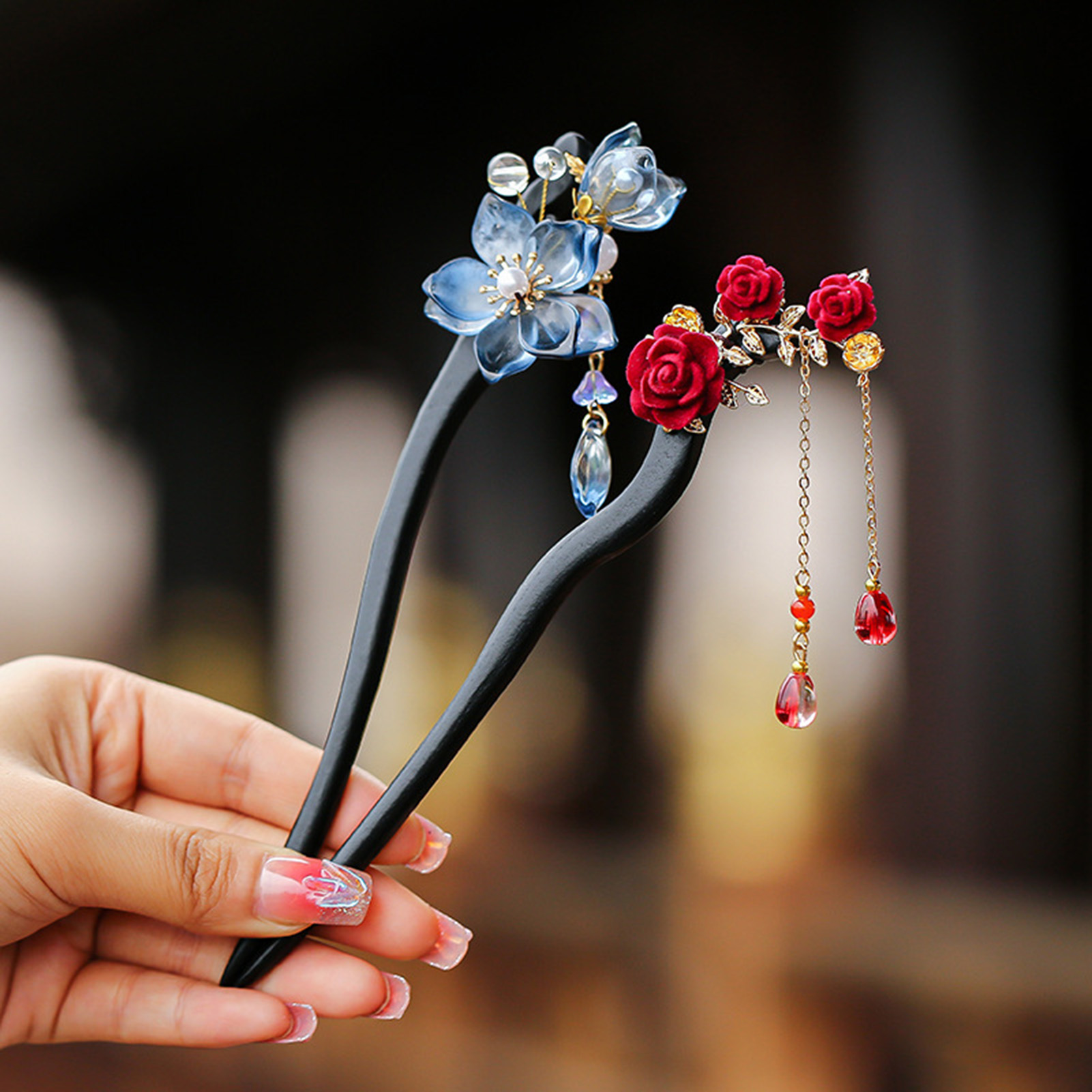 Women Accessories Shop - กิ๊บติดผมพู่ดอกไม้สไตล์จีน วินเทจ ไม้ประดับมุก ดีไซน์สวยงาม หรูหรา สำหรับสาวๆ